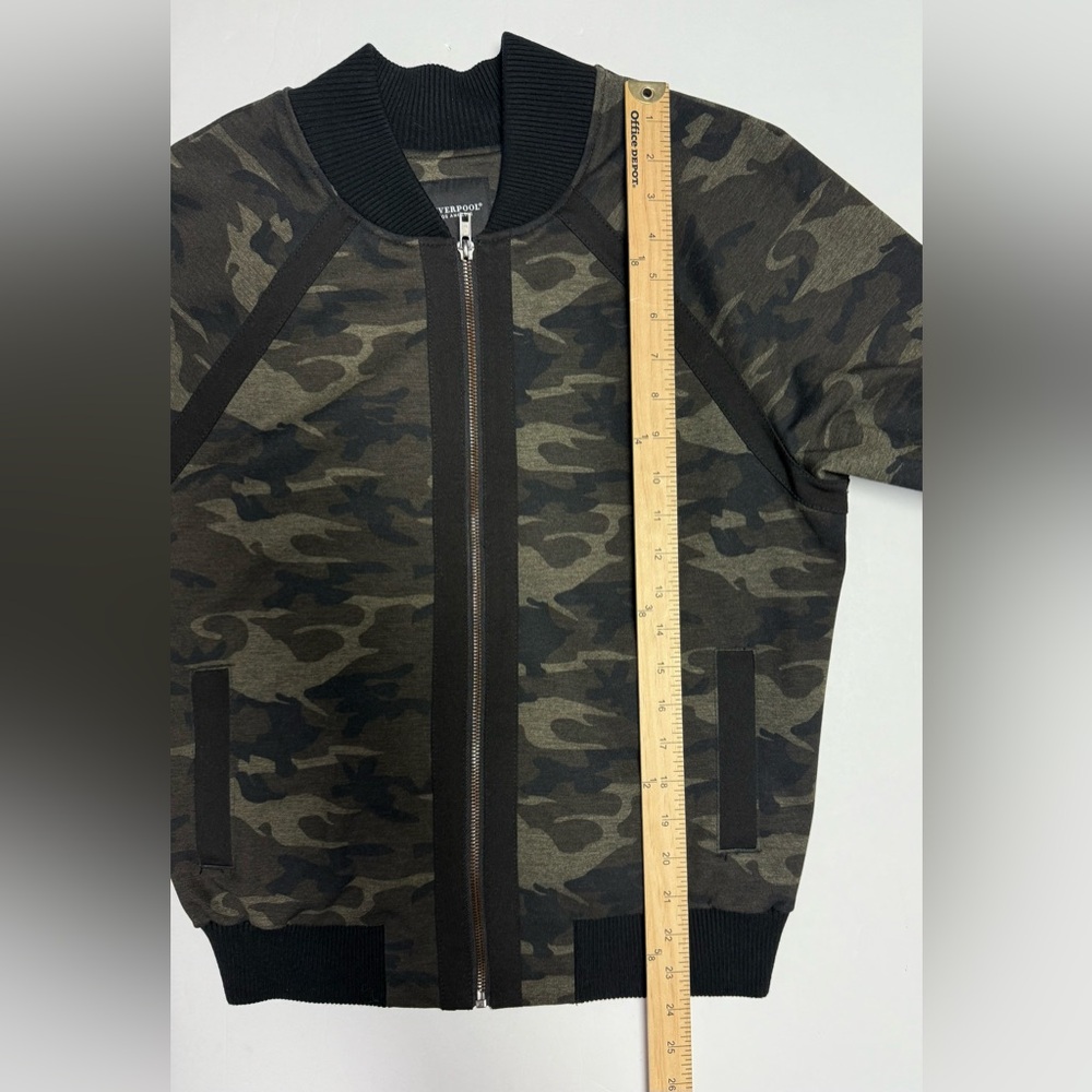 Liverpool Women's Dark Camouflage Bomber Jacket M, olive with black trim - Picture 9 of 16